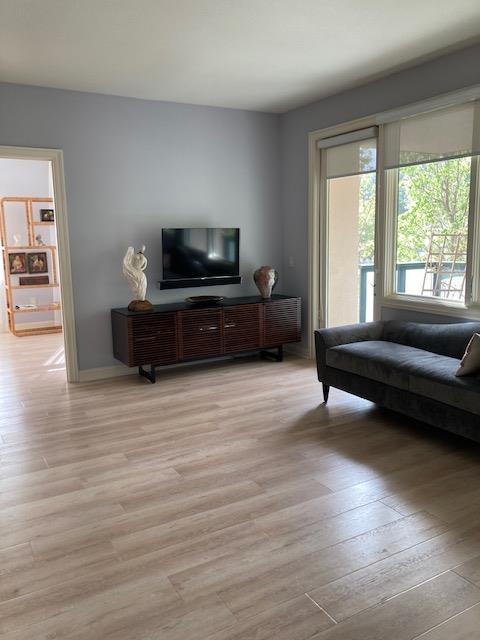 Detail Gallery Image 5 of 20 For 10 Crystal Springs Rd #2214,  San Mateo,  CA 94402 - 2 Beds | 2 Baths