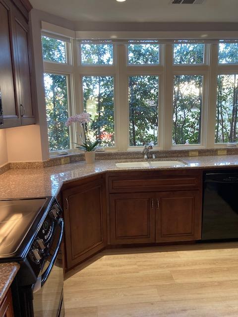 Detail Gallery Image 9 of 20 For 10 Crystal Springs Rd #2214,  San Mateo,  CA 94402 - 2 Beds | 2 Baths