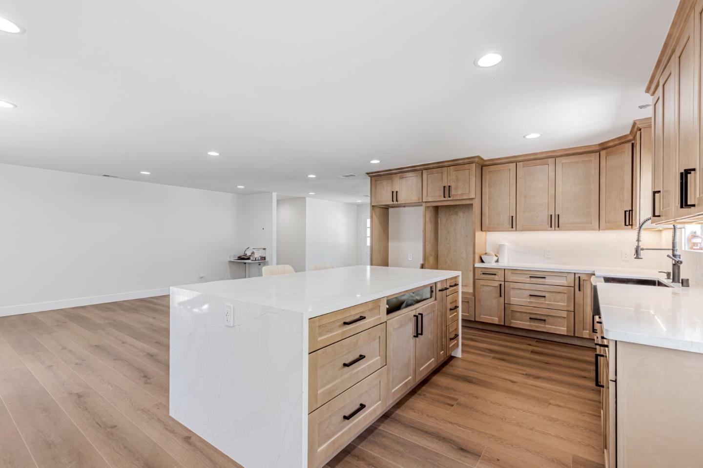 Detail Gallery Image 18 of 47 For 700 Eschenburg Dr, Gilroy,  CA 95020 - 3 Beds | 2 Baths
