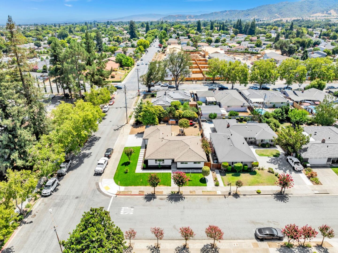Detail Gallery Image 41 of 47 For 700 Eschenburg Dr, Gilroy,  CA 95020 - 3 Beds | 2 Baths