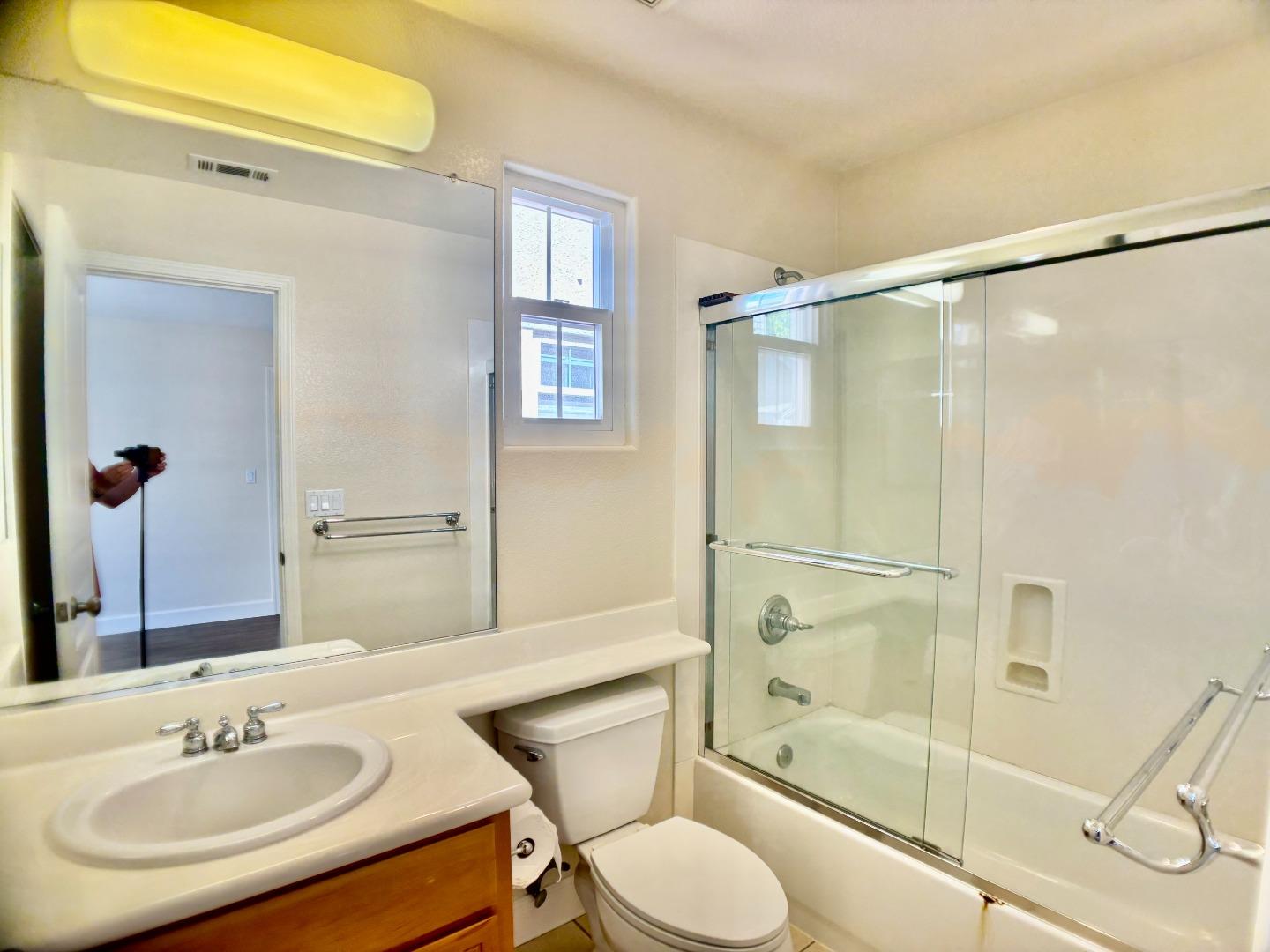 Detail Gallery Image 21 of 39 For 4280 Marston Ln, Santa Clara,  CA 95054 - 4 Beds | 3/1 Baths