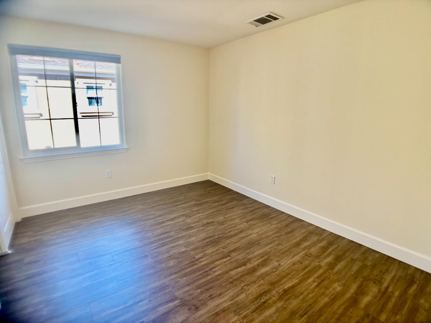 Detail Gallery Image 23 of 39 For 4280 Marston Ln, Santa Clara,  CA 95054 - 4 Beds | 3/1 Baths