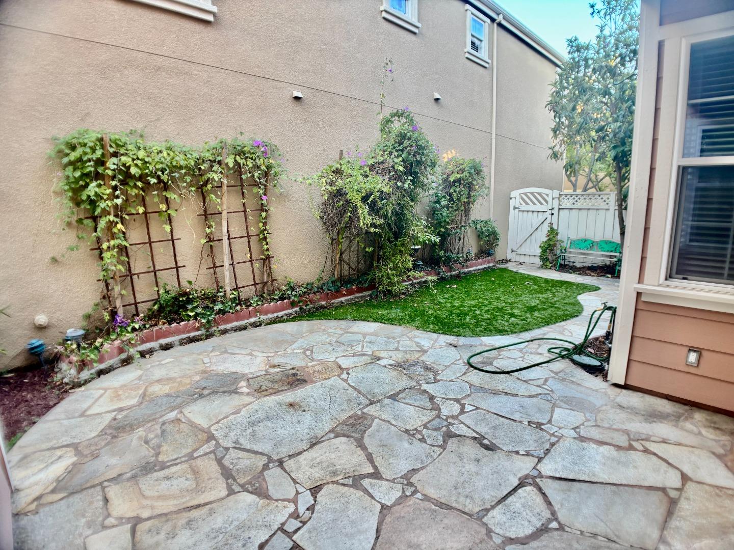 Detail Gallery Image 29 of 39 For 4280 Marston Ln, Santa Clara,  CA 95054 - 4 Beds | 3/1 Baths