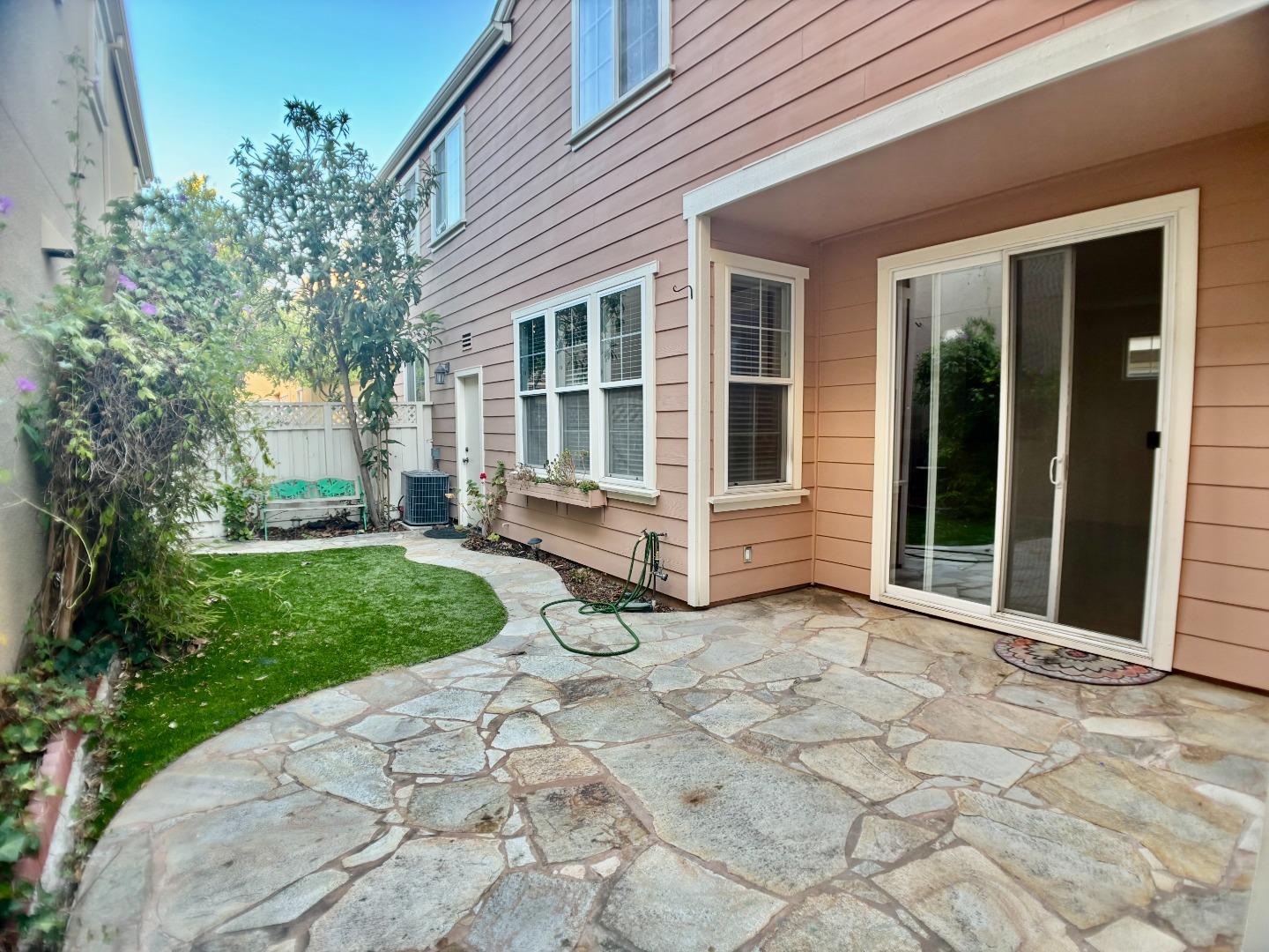 Detail Gallery Image 30 of 39 For 4280 Marston Ln, Santa Clara,  CA 95054 - 4 Beds | 3/1 Baths