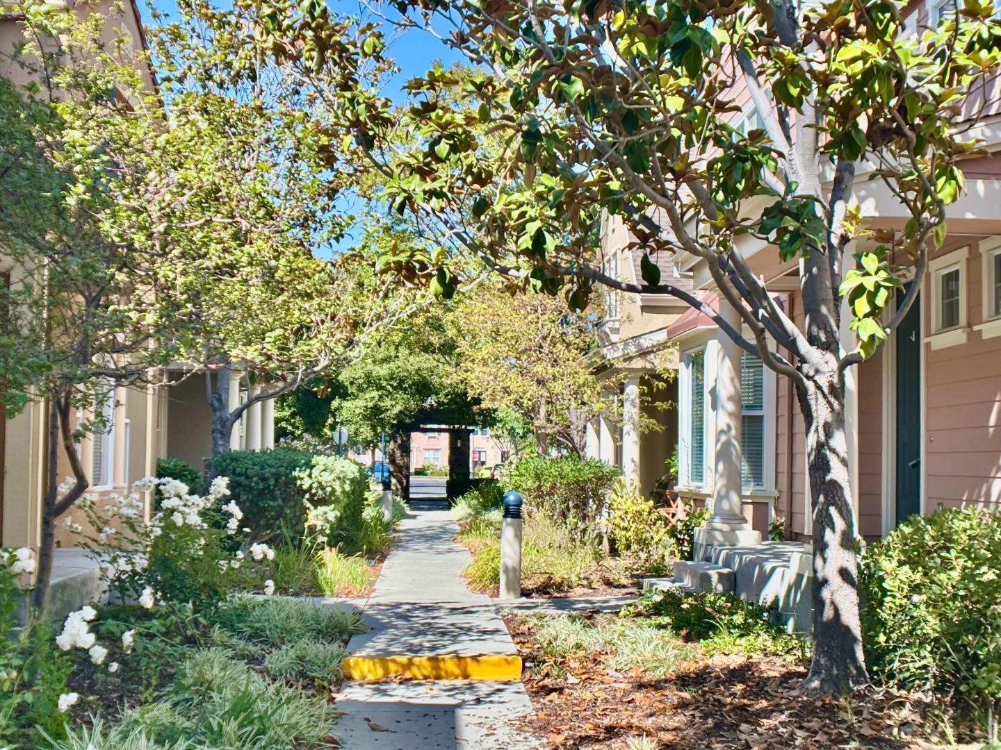 Detail Gallery Image 7 of 39 For 4280 Marston Ln, Santa Clara,  CA 95054 - 4 Beds | 3/1 Baths