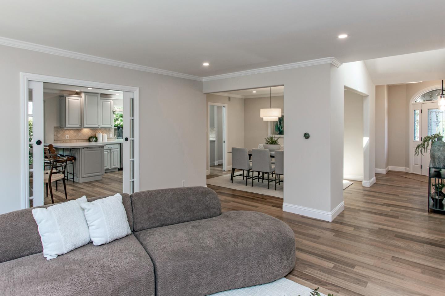 Detail Gallery Image 35 of 38 For 892 W Knickerbocker Dr, Sunnyvale,  CA 94087 - 3 Beds | 2/1 Baths