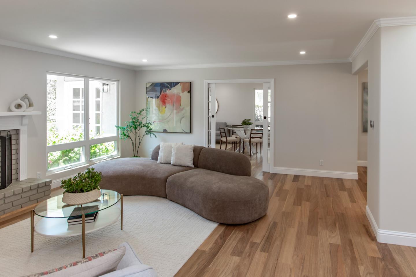 Detail Gallery Image 9 of 38 For 892 W Knickerbocker Dr, Sunnyvale,  CA 94087 - 3 Beds | 2/1 Baths
