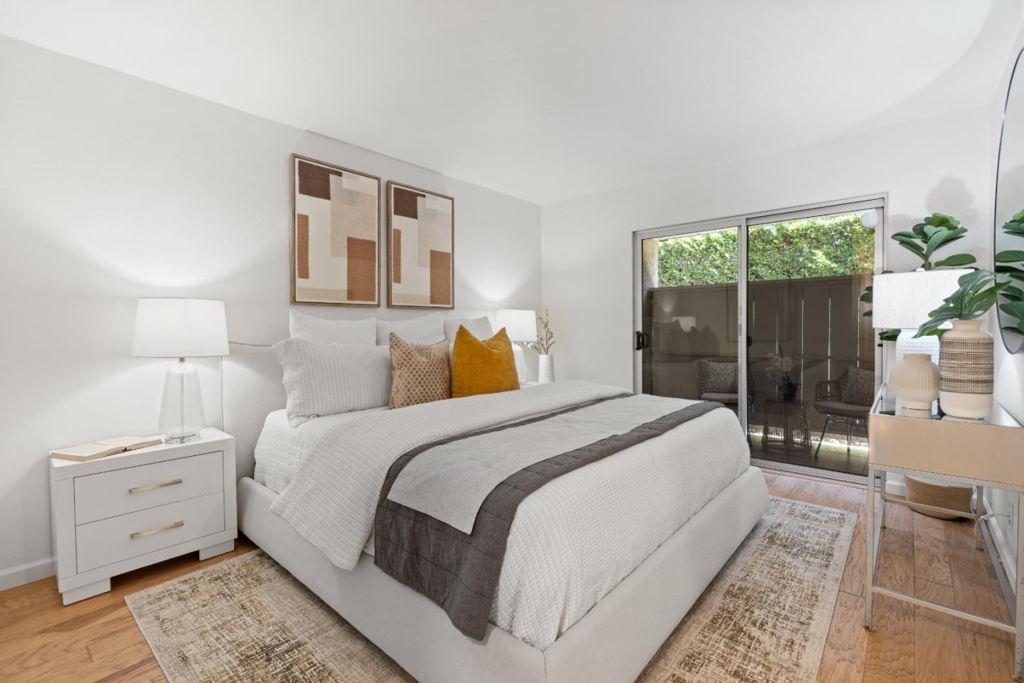 Detail Gallery Image 21 of 62 For 675 Sharon Park Dr #101,  Menlo Park,  CA 94025 - 2 Beds | 2 Baths