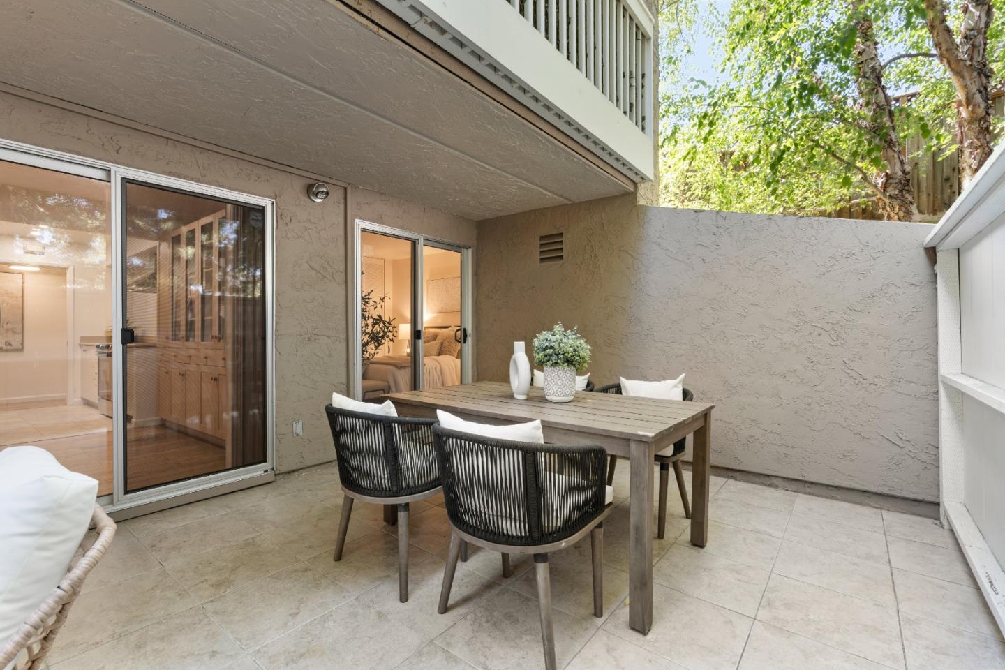 Detail Gallery Image 39 of 62 For 675 Sharon Park Dr #101,  Menlo Park,  CA 94025 - 2 Beds | 2 Baths