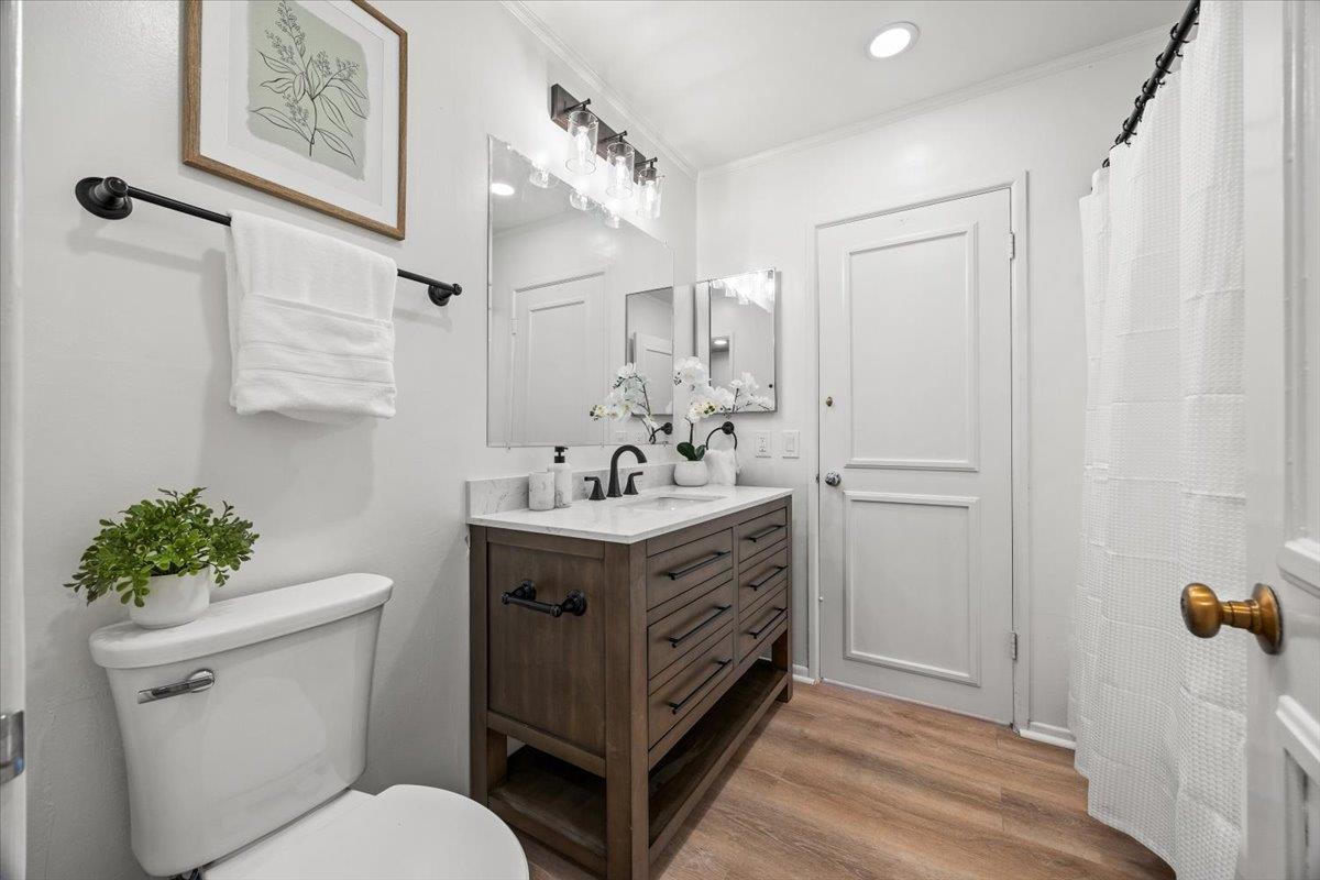 Detail Gallery Image 15 of 29 For 35 Mountain View Pl, San Mateo,  CA 94402 - 3 Beds | 2 Baths