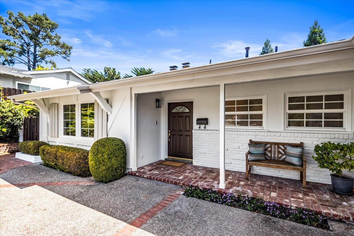 Detail Gallery Image 4 of 29 For 35 Mountain View Pl, San Mateo,  CA 94402 - 3 Beds | 2 Baths