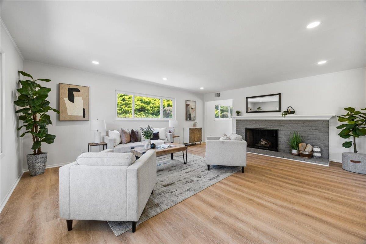 Detail Gallery Image 5 of 29 For 35 Mountain View Pl, San Mateo,  CA 94402 - 3 Beds | 2 Baths