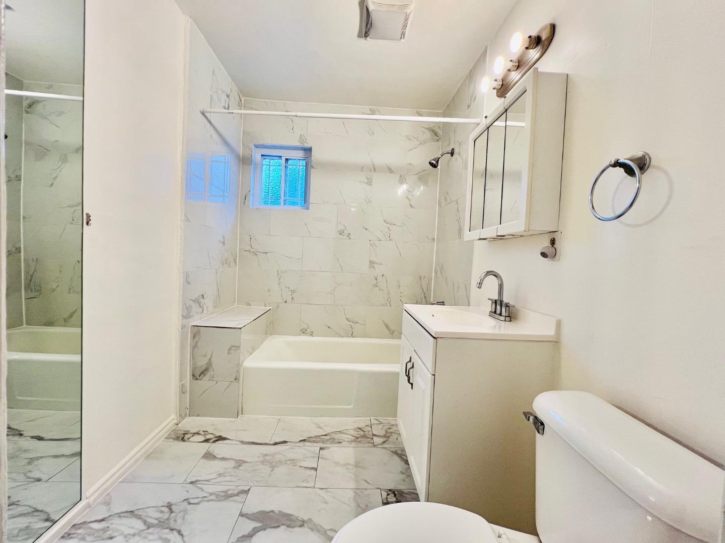 Detail Gallery Image 16 of 35 For 536 Flynn Ave, Redwood City,  CA 94063 - 4 Beds | 2/1 Baths