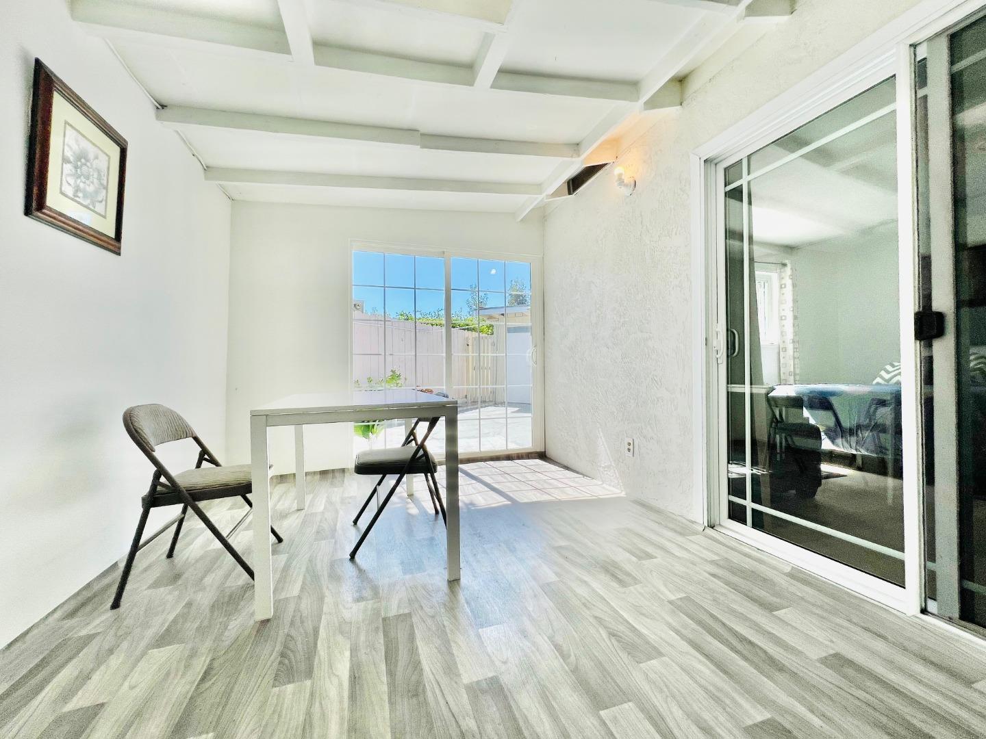 Detail Gallery Image 23 of 35 For 536 Flynn Ave, Redwood City,  CA 94063 - 4 Beds | 2/1 Baths