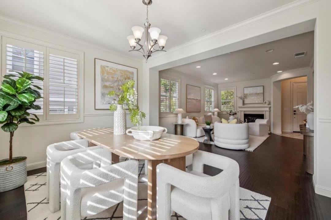 Detail Gallery Image 12 of 50 For 101 Butterweed Ln, Brisbane,  CA 94005 - 5 Beds | 3 Baths