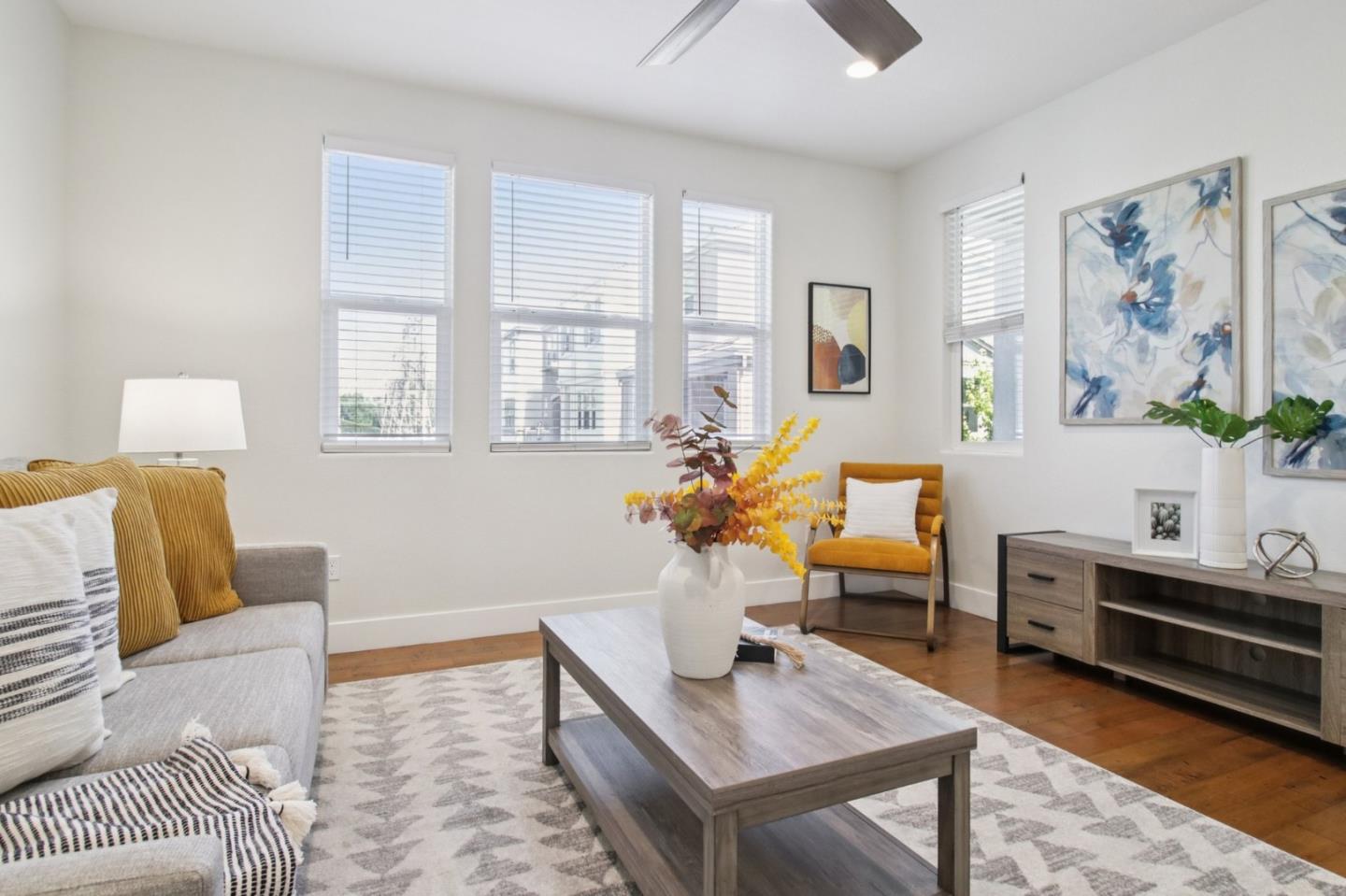 Detail Gallery Image 11 of 55 For 861 Garden St, Milpitas,  CA 95035 - 4 Beds | 3/1 Baths