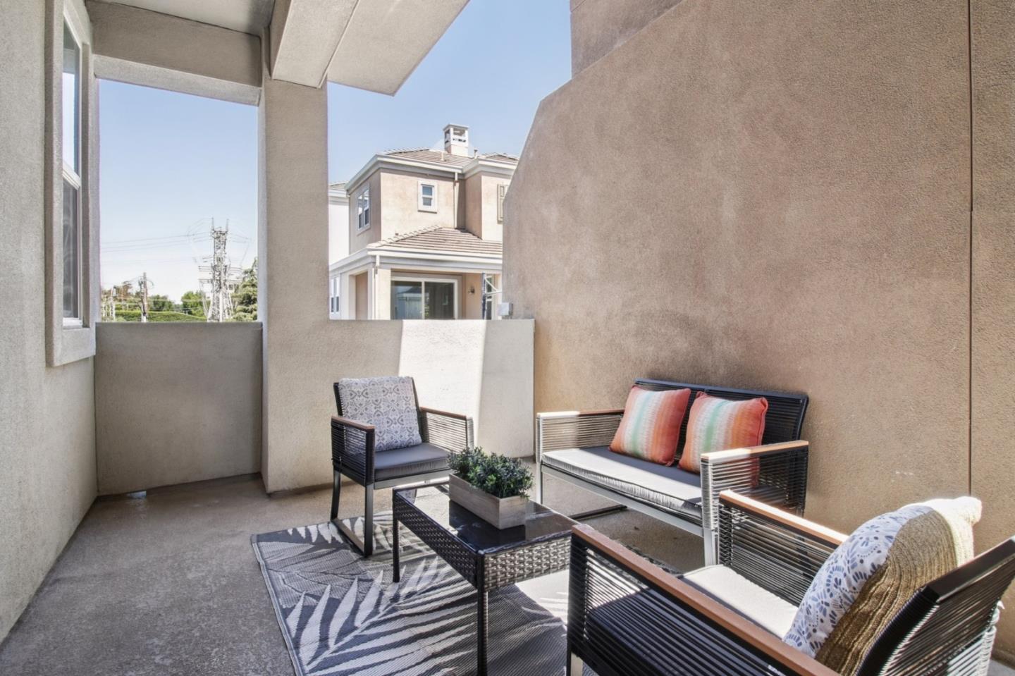 Detail Gallery Image 16 of 55 For 861 Garden St, Milpitas,  CA 95035 - 4 Beds | 3/1 Baths