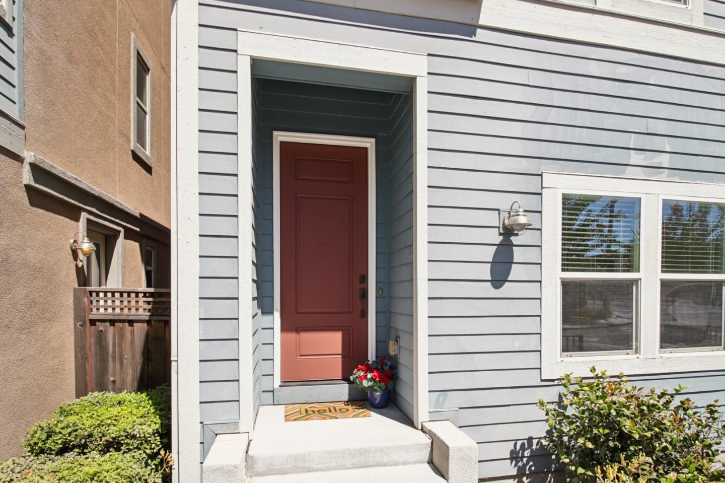 Detail Gallery Image 3 of 55 For 861 Garden St, Milpitas,  CA 95035 - 4 Beds | 3/1 Baths