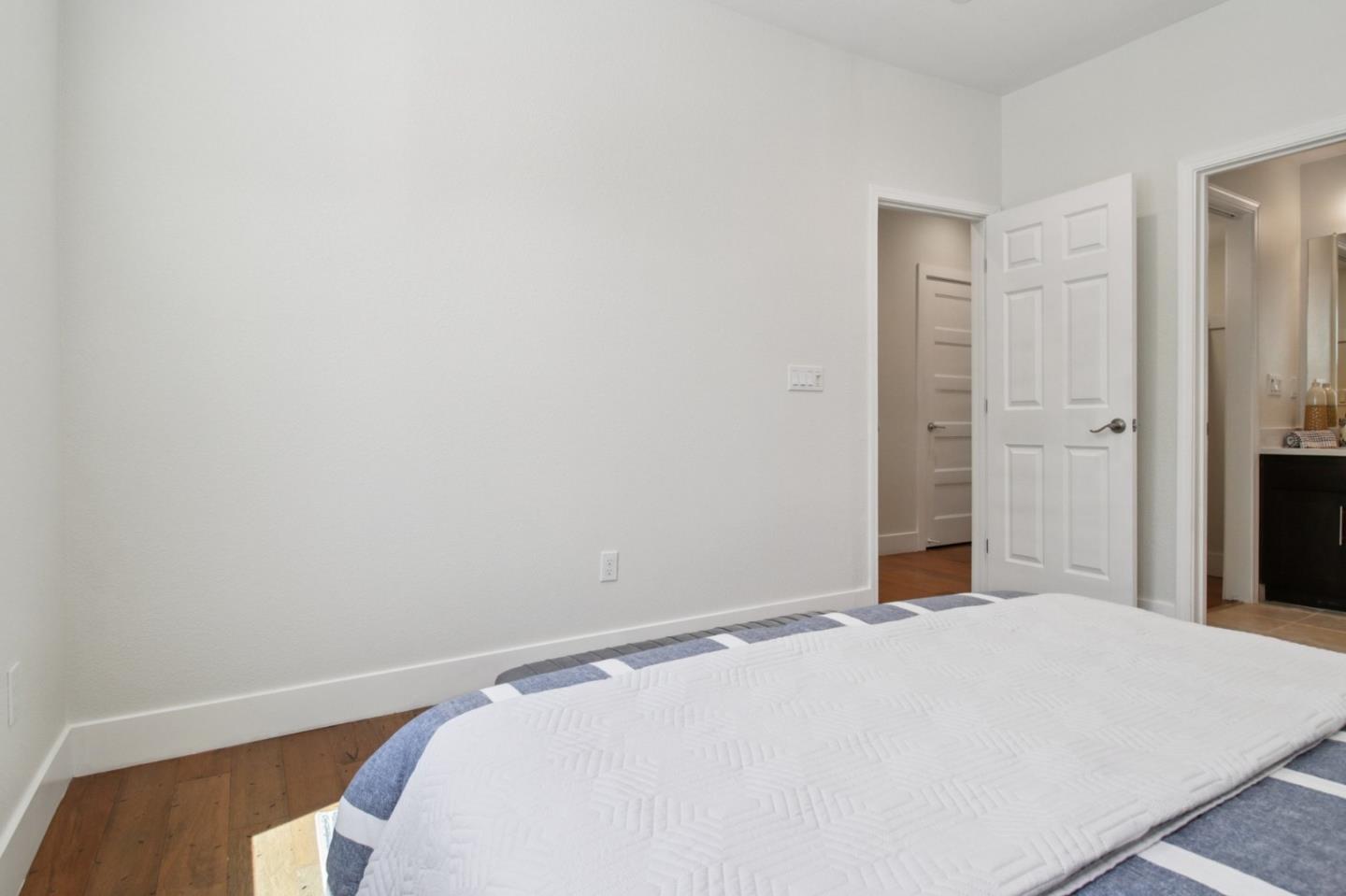 Detail Gallery Image 6 of 55 For 861 Garden St, Milpitas,  CA 95035 - 4 Beds | 3/1 Baths