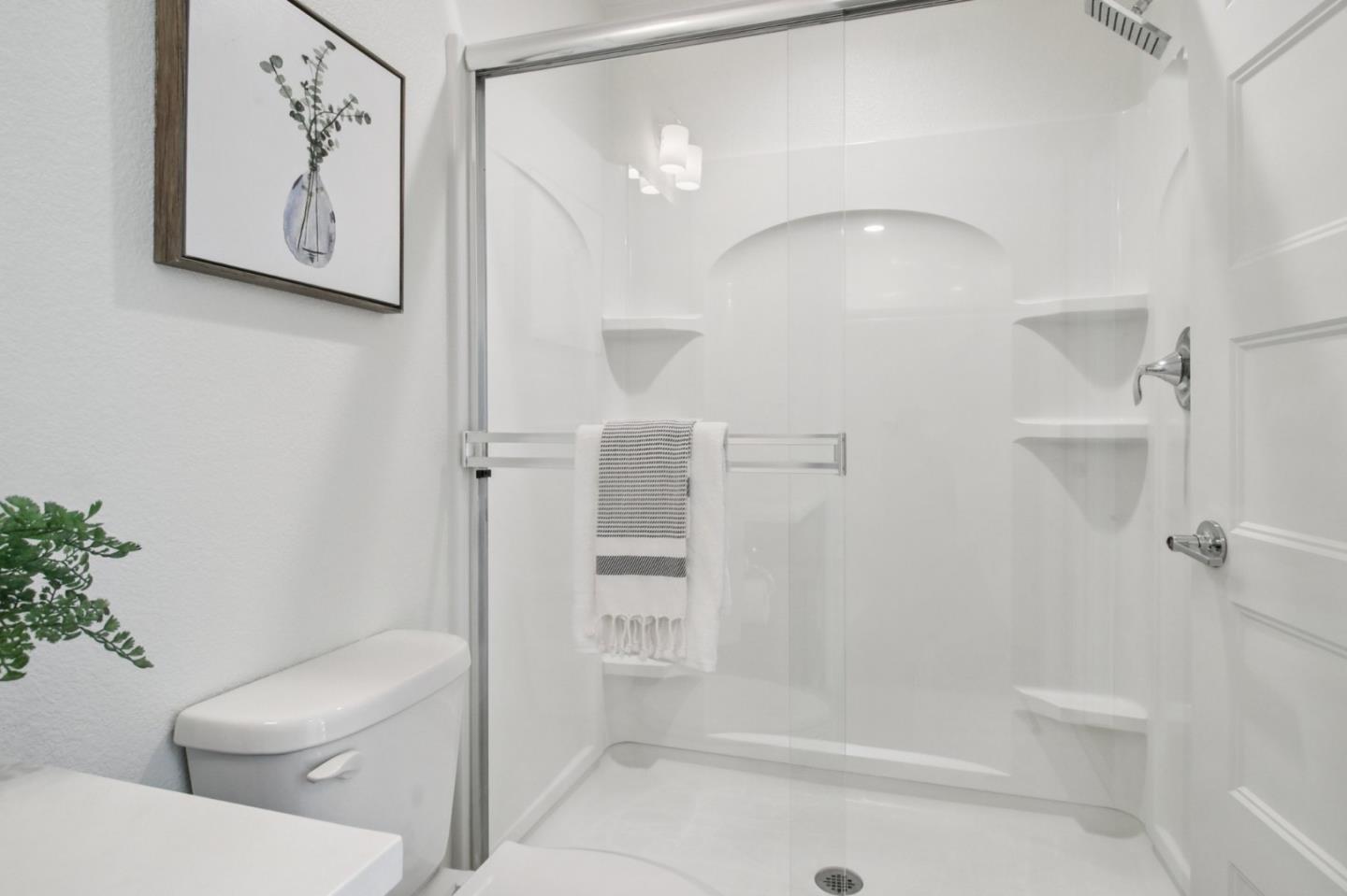 Detail Gallery Image 8 of 55 For 861 Garden St, Milpitas,  CA 95035 - 4 Beds | 3/1 Baths