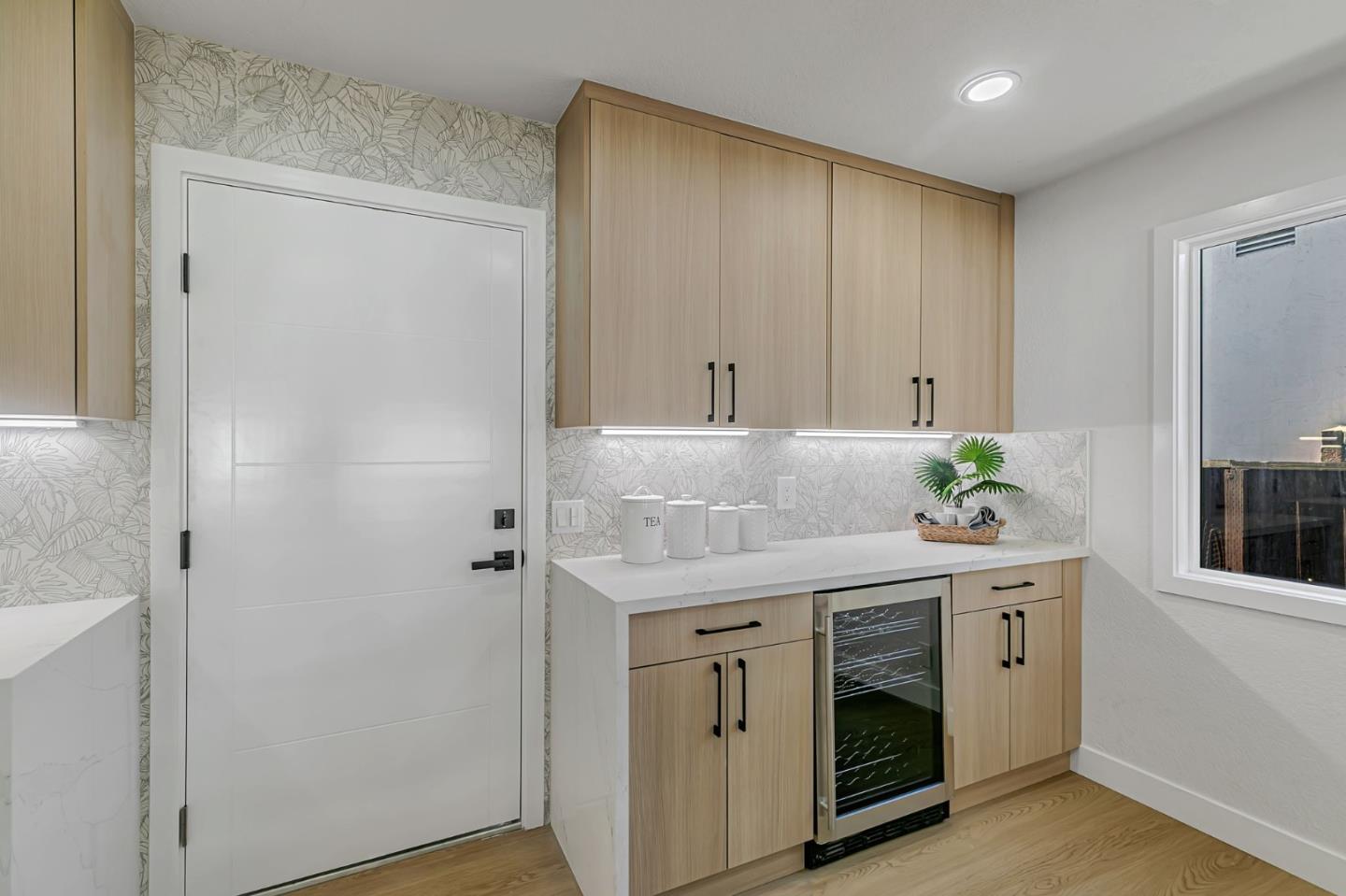 Detail Gallery Image 13 of 96 For 3826 Carryduff Way, San Jose,  CA 95121 - 3 Beds | 2 Baths