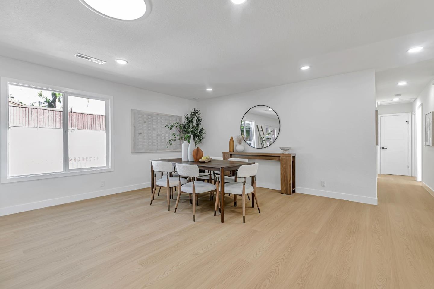 Detail Gallery Image 18 of 96 For 3826 Carryduff Way, San Jose,  CA 95121 - 3 Beds | 2 Baths