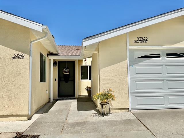 Detail Gallery Image 2 of 19 For 32542 Lake Tana St, Fremont,  CA 94555 - 4 Beds | 3 Baths