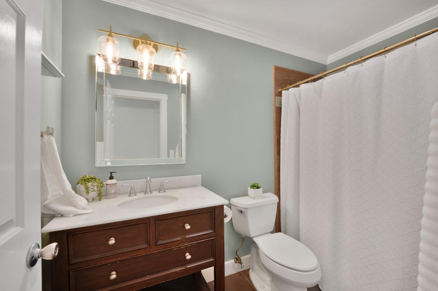 Detail Gallery Image 23 of 39 For 3825 Wellington Sq, San Jose,  CA 95136 - 4 Beds | 3 Baths