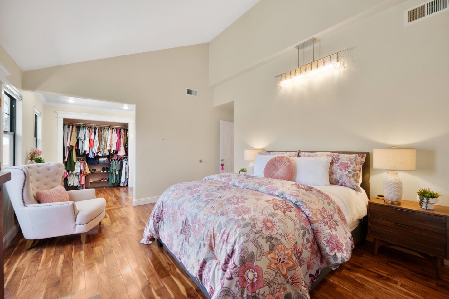 Detail Gallery Image 26 of 39 For 3825 Wellington Sq, San Jose,  CA 95136 - 4 Beds | 3 Baths