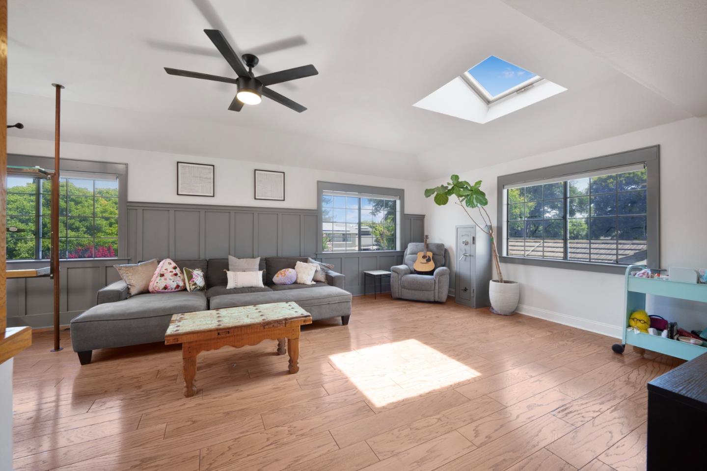 Detail Gallery Image 32 of 39 For 3825 Wellington Sq, San Jose,  CA 95136 - 4 Beds | 3 Baths