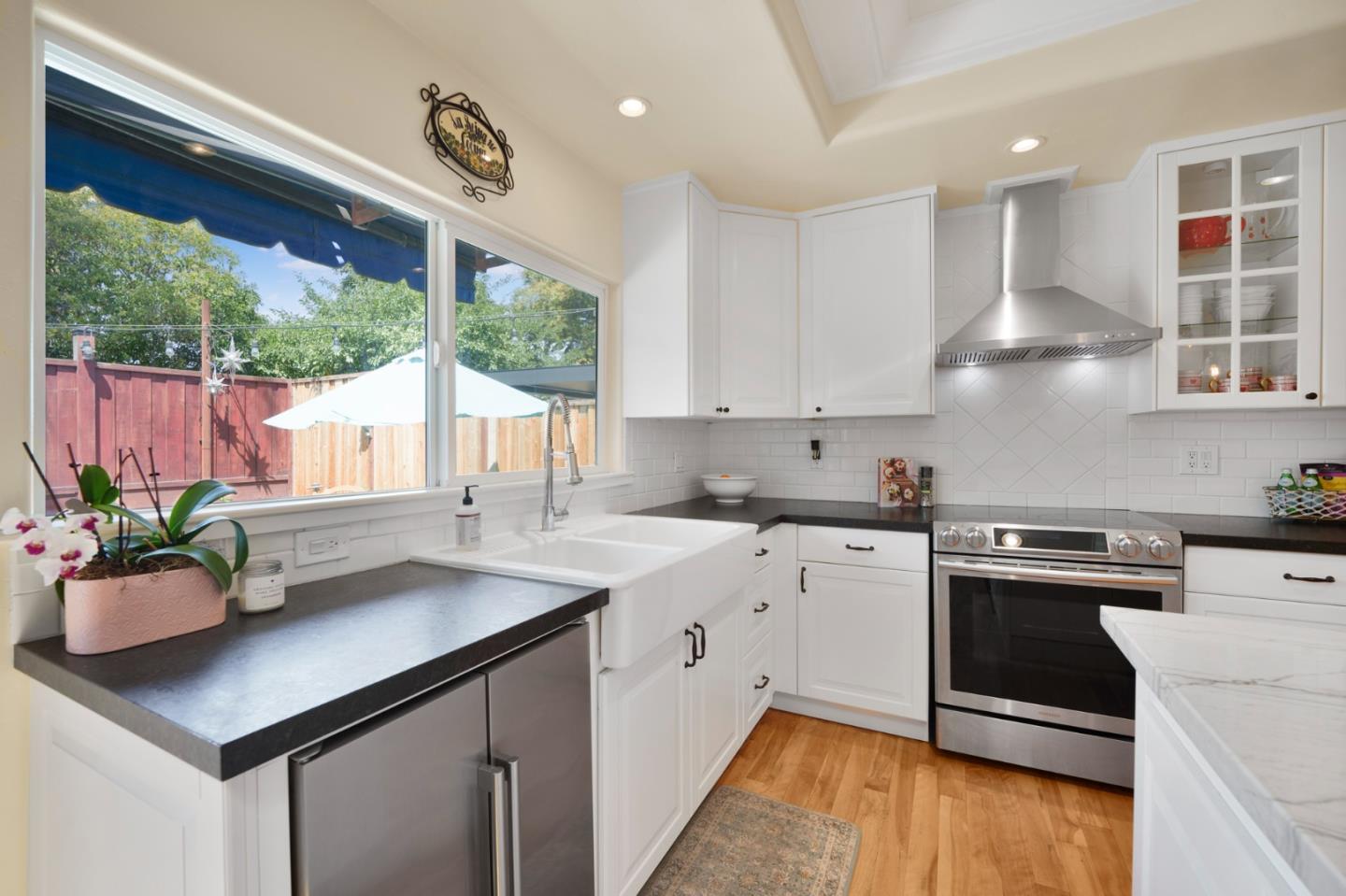 Detail Gallery Image 6 of 39 For 3825 Wellington Sq, San Jose,  CA 95136 - 4 Beds | 3 Baths