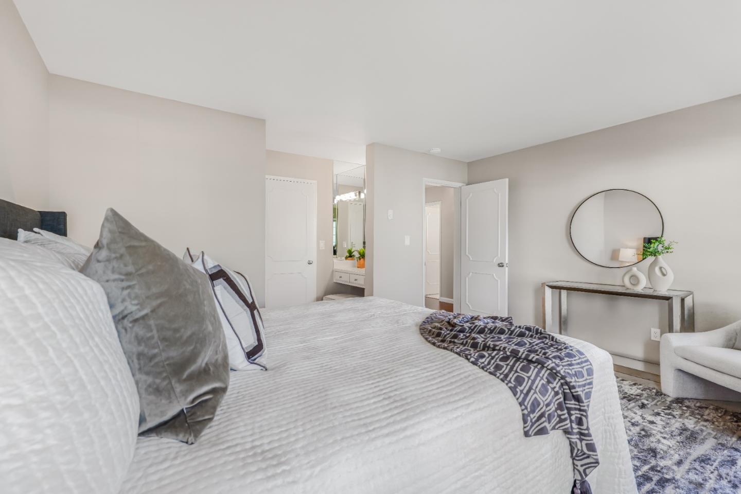 Detail Gallery Image 20 of 34 For 1945 Mount Vernon Ct #1,  Mountain View,  CA 94040 - 2 Beds | 2 Baths