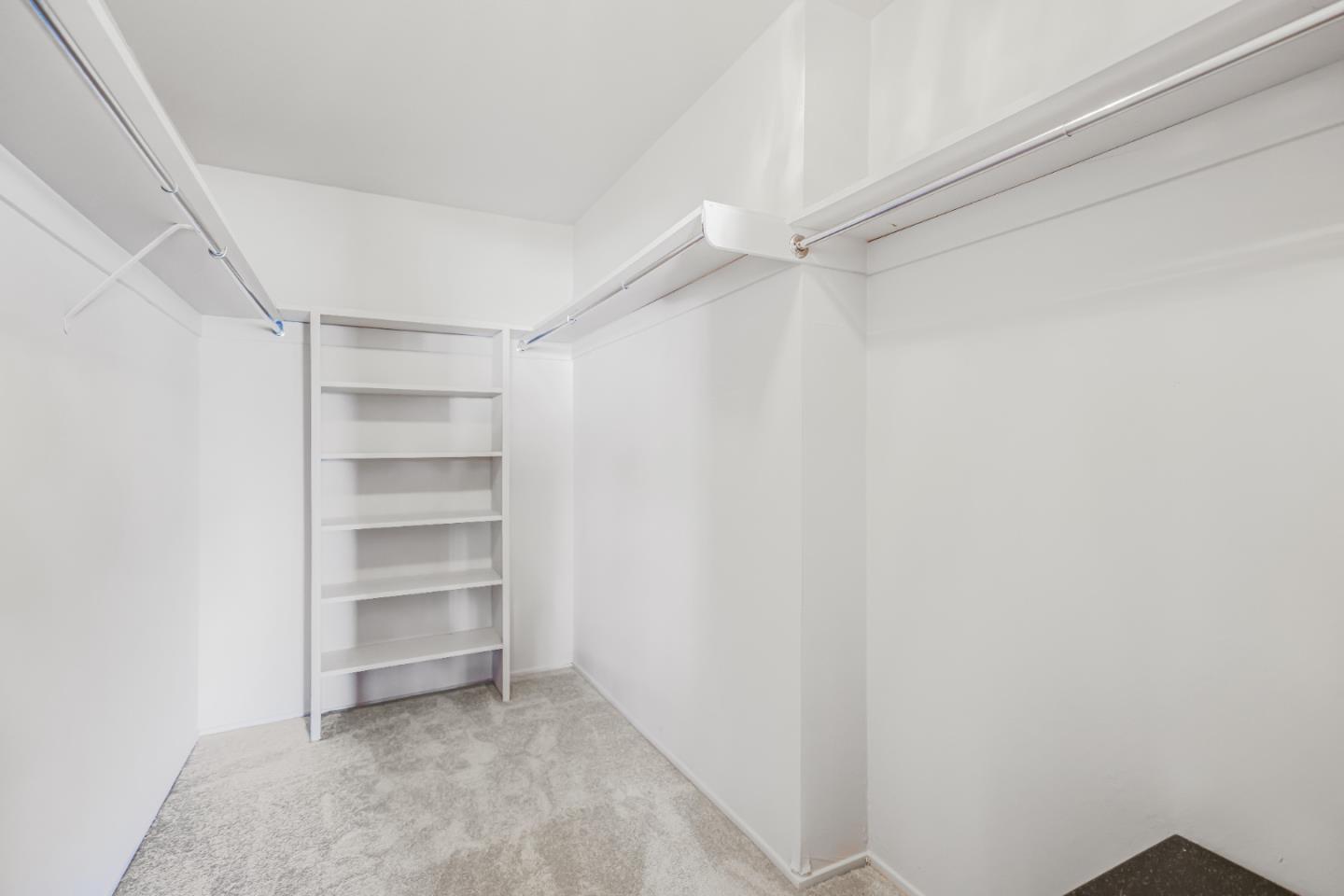 Detail Gallery Image 24 of 34 For 1945 Mount Vernon Ct #1,  Mountain View,  CA 94040 - 2 Beds | 2 Baths