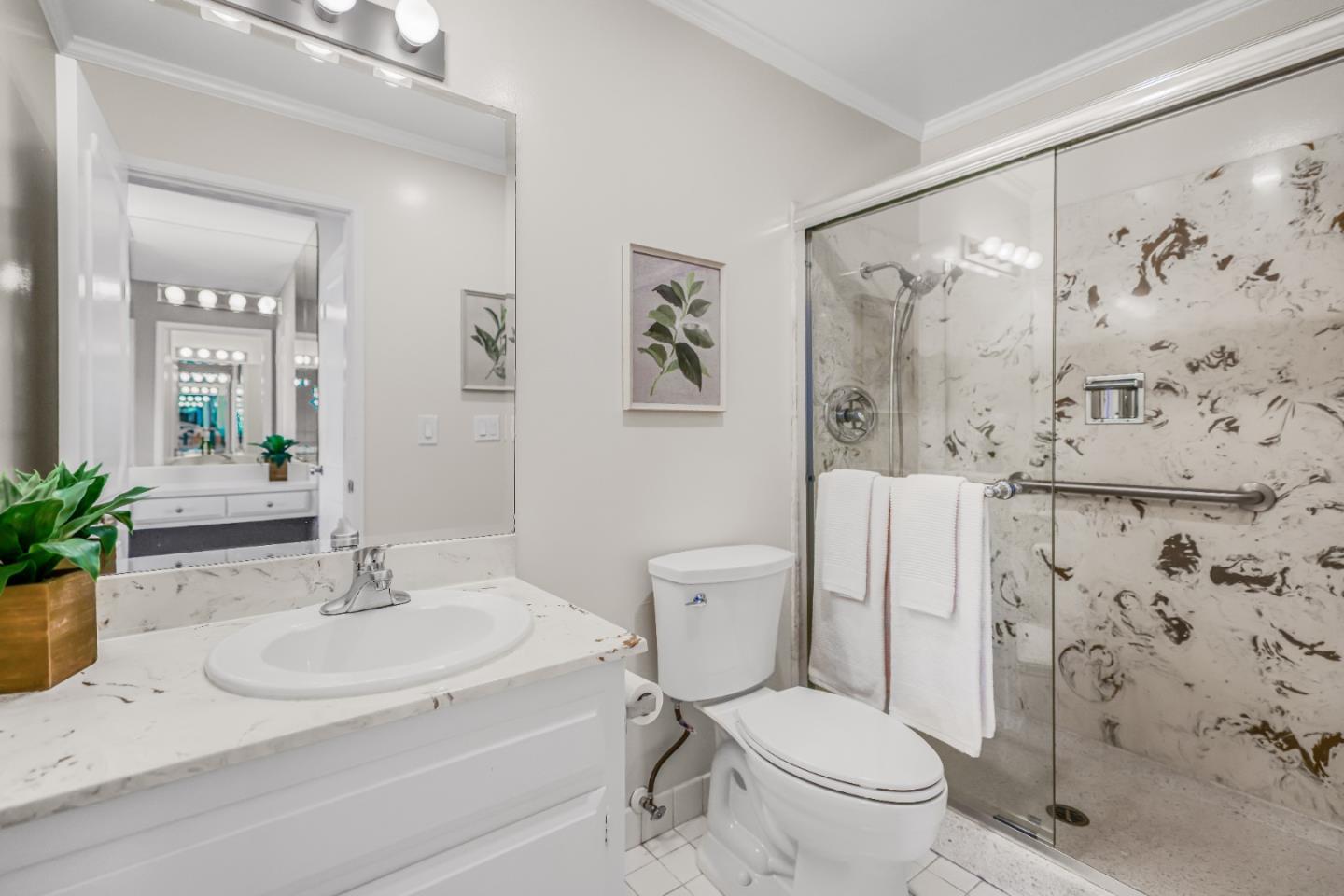 Detail Gallery Image 25 of 34 For 1945 Mount Vernon Ct #1,  Mountain View,  CA 94040 - 2 Beds | 2 Baths