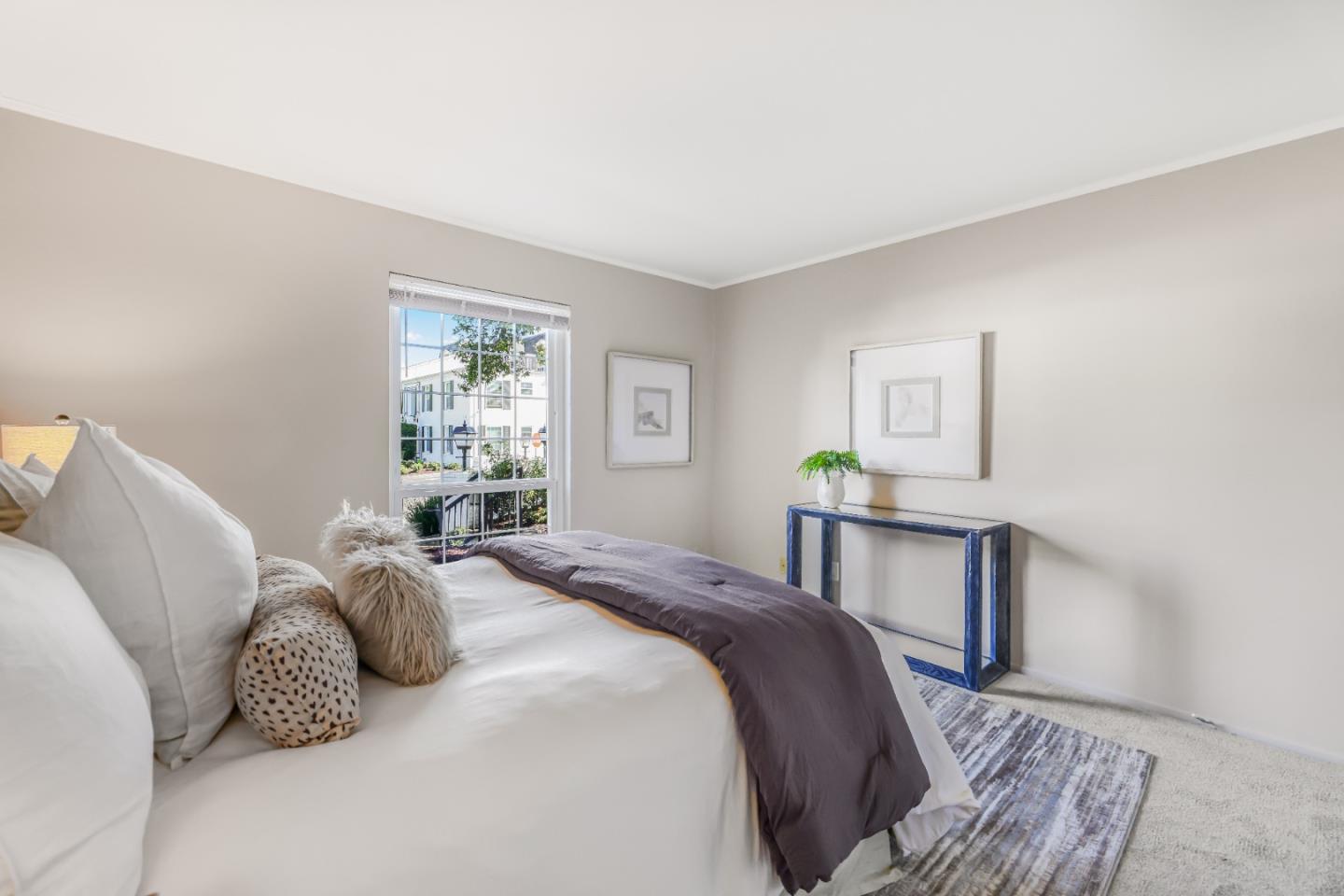 Detail Gallery Image 27 of 34 For 1945 Mount Vernon Ct #1,  Mountain View,  CA 94040 - 2 Beds | 2 Baths