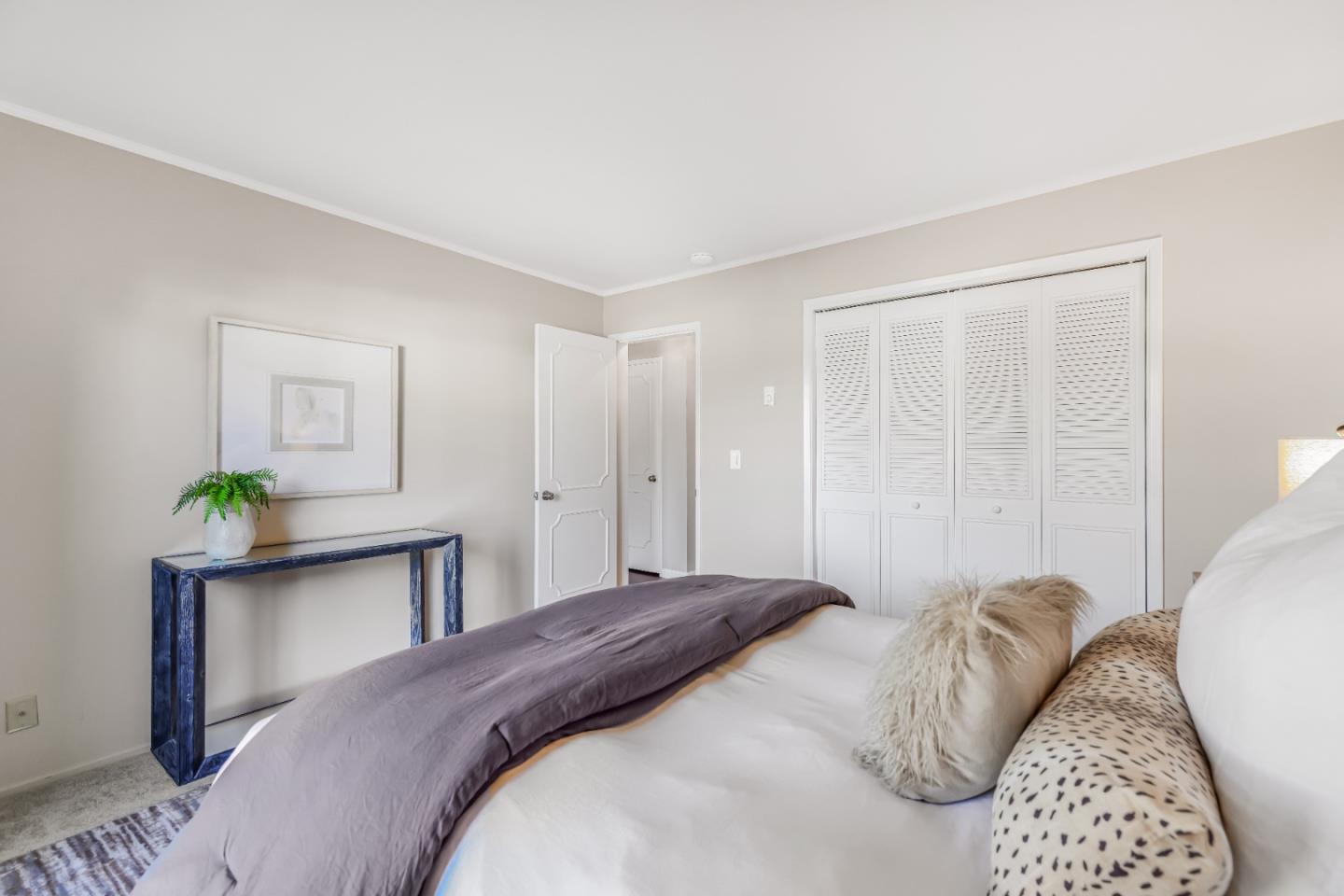 Detail Gallery Image 28 of 34 For 1945 Mount Vernon Ct #1,  Mountain View,  CA 94040 - 2 Beds | 2 Baths