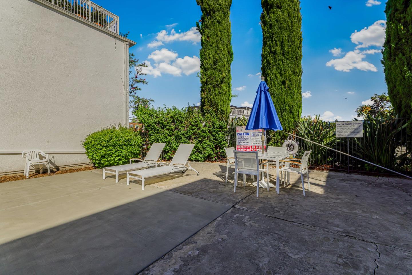 Detail Gallery Image 31 of 34 For 1945 Mount Vernon Ct #1,  Mountain View,  CA 94040 - 2 Beds | 2 Baths