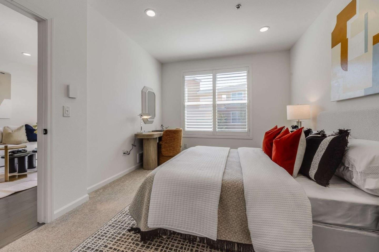 Detail Gallery Image 15 of 26 For 401 Crescent Ct #4401,  San Francisco,  CA 94134 - 1 Beds | 1 Baths
