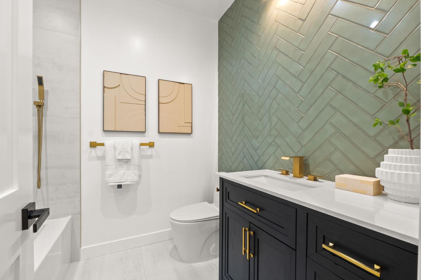 Detail Gallery Image 12 of 40 For 1021 N California Ave, Palo Alto,  CA 94303 - 4 Beds | 3/1 Baths