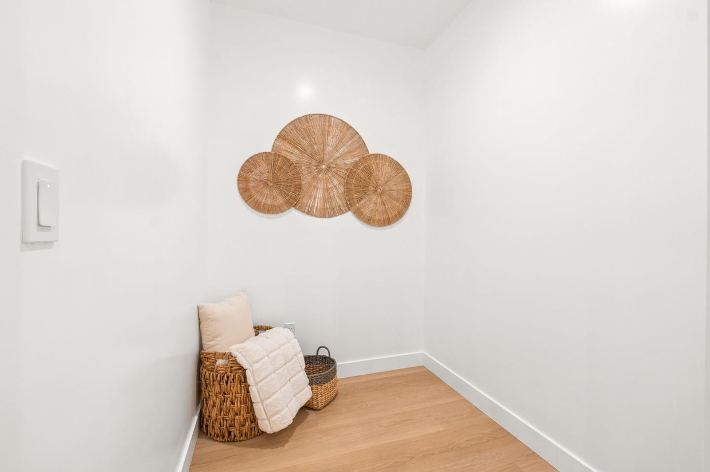 Detail Gallery Image 13 of 40 For 1021 N California Ave, Palo Alto,  CA 94303 - 4 Beds | 3/1 Baths