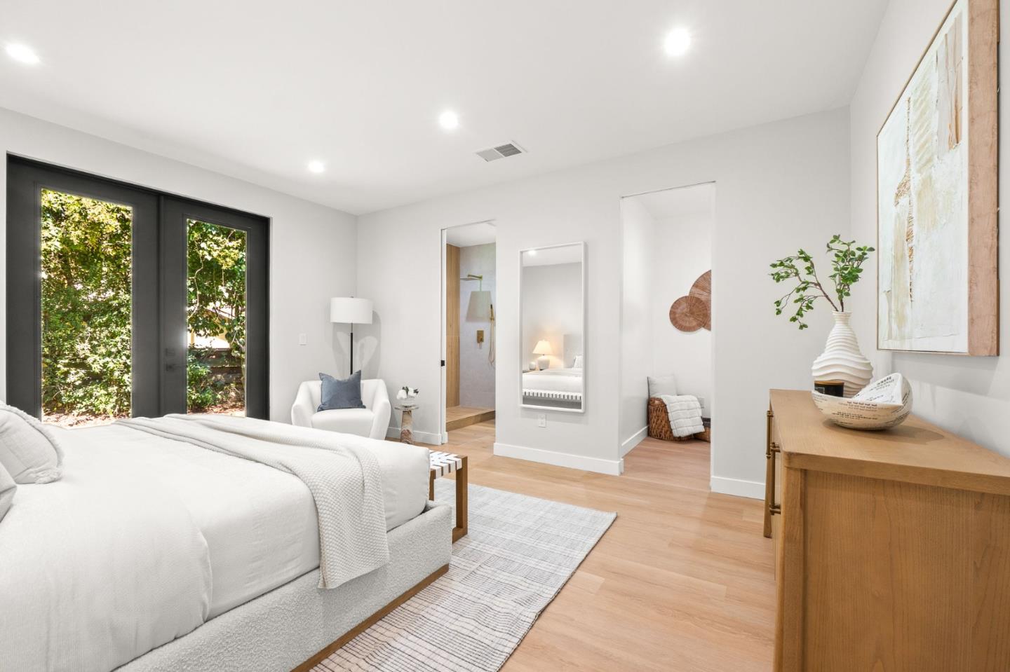 Detail Gallery Image 17 of 40 For 1021 N California Ave, Palo Alto,  CA 94303 - 4 Beds | 3/1 Baths