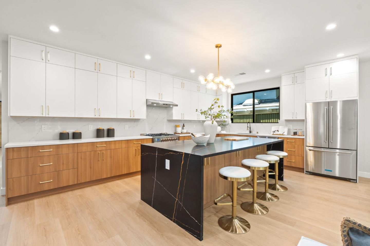 Detail Gallery Image 21 of 40 For 1021 N California Ave, Palo Alto,  CA 94303 - 4 Beds | 3/1 Baths