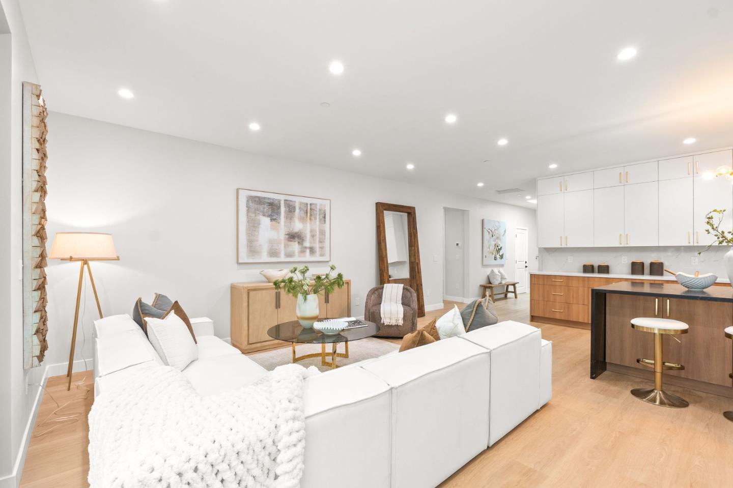 Detail Gallery Image 25 of 40 For 1021 N California Ave, Palo Alto,  CA 94303 - 4 Beds | 3/1 Baths