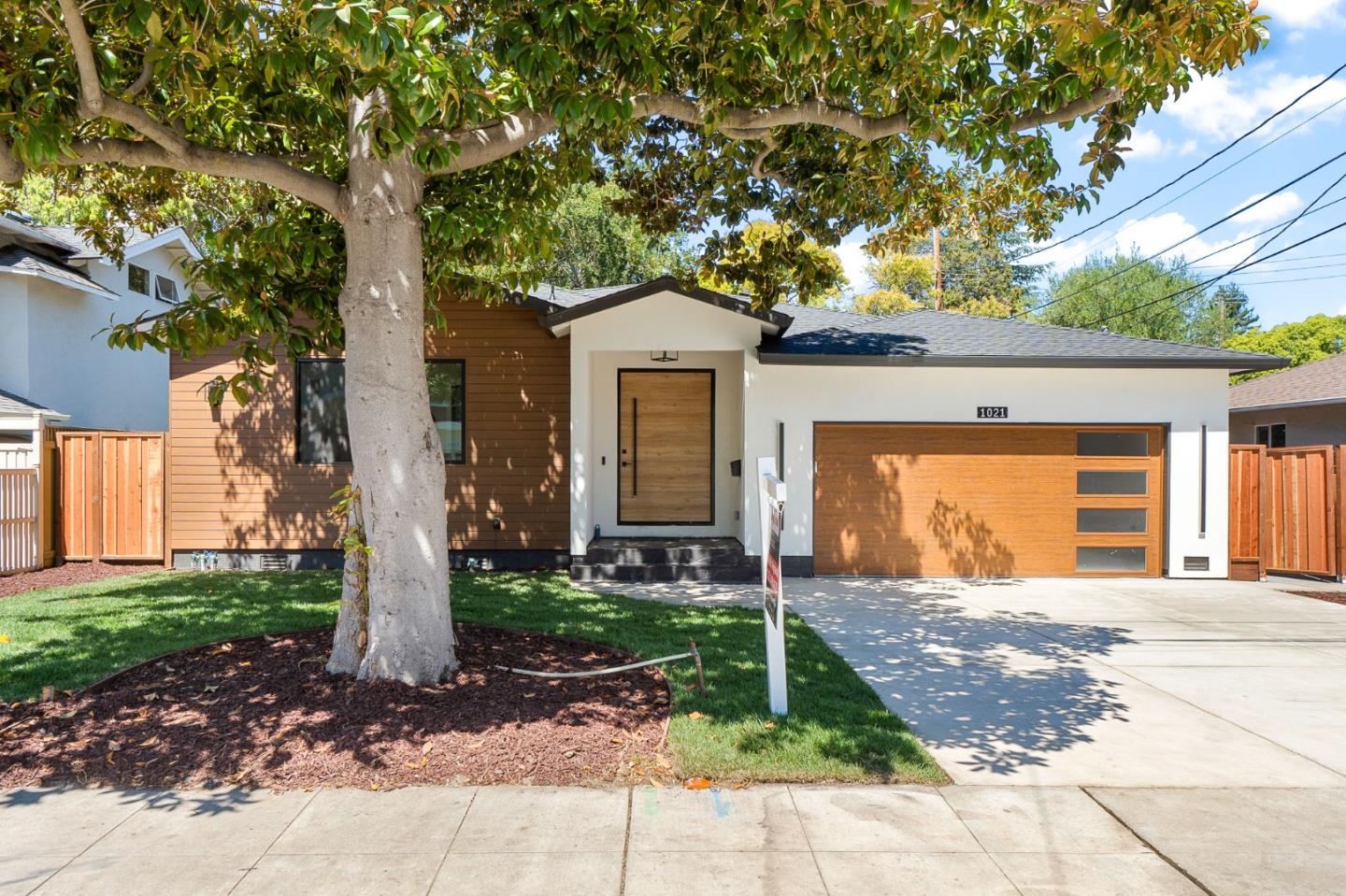 Detail Gallery Image 3 of 40 For 1021 N California Ave, Palo Alto,  CA 94303 - 4 Beds | 3/1 Baths