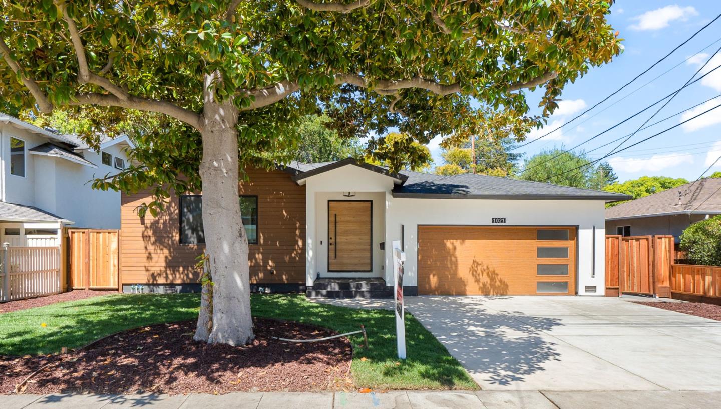 Detail Gallery Image 4 of 40 For 1021 N California Ave, Palo Alto,  CA 94303 - 4 Beds | 3/1 Baths