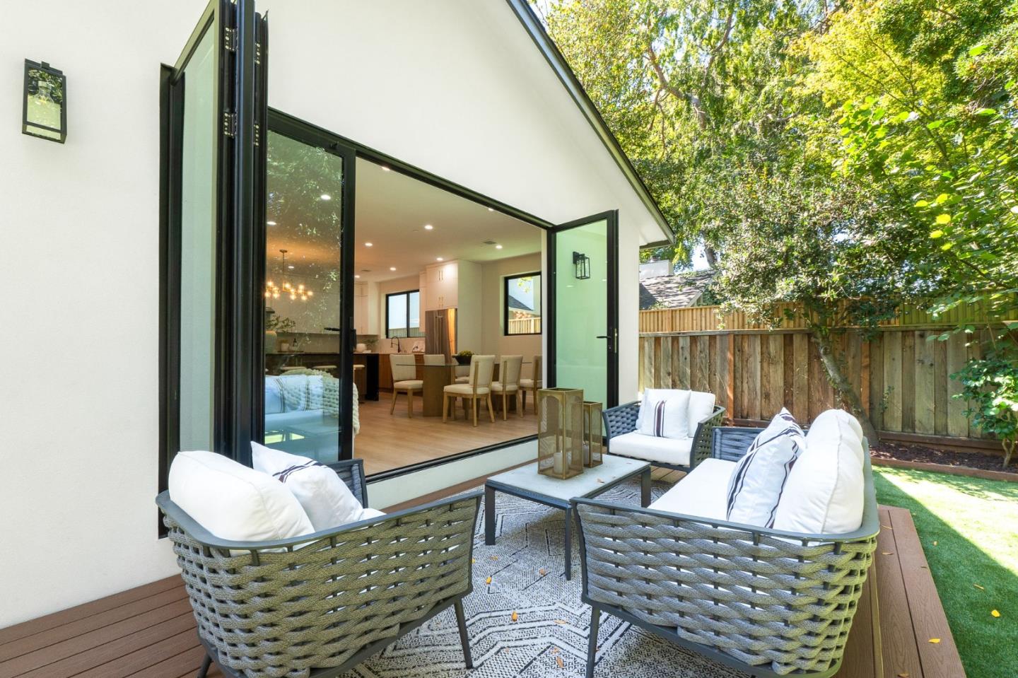 Detail Gallery Image 8 of 40 For 1021 N California Ave, Palo Alto,  CA 94303 - 4 Beds | 3/1 Baths