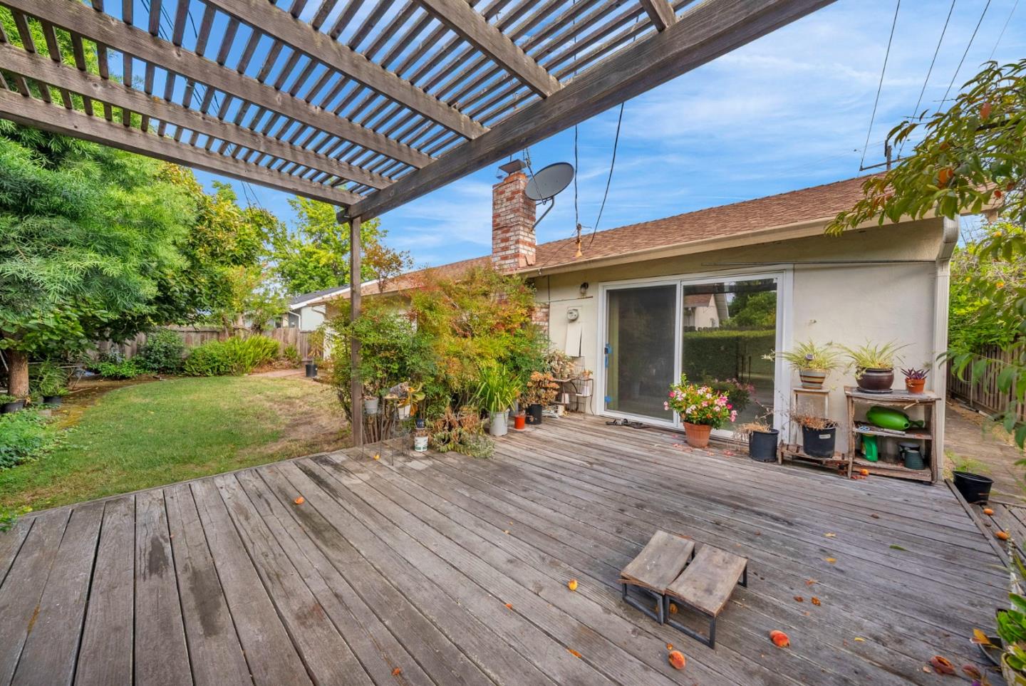 Detail Gallery Image 6 of 11 For 6482 Bollinger Rd, San Jose,  CA 95129 - 3 Beds | 2 Baths