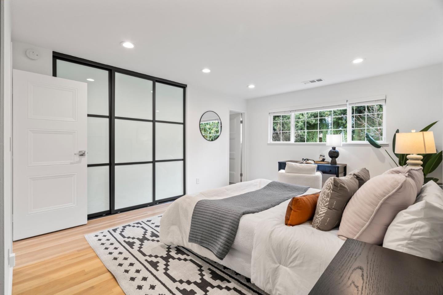 Detail Gallery Image 25 of 47 For 1002 Oaktree Dr, San Jose,  CA 95129 - 3 Beds | 2 Baths