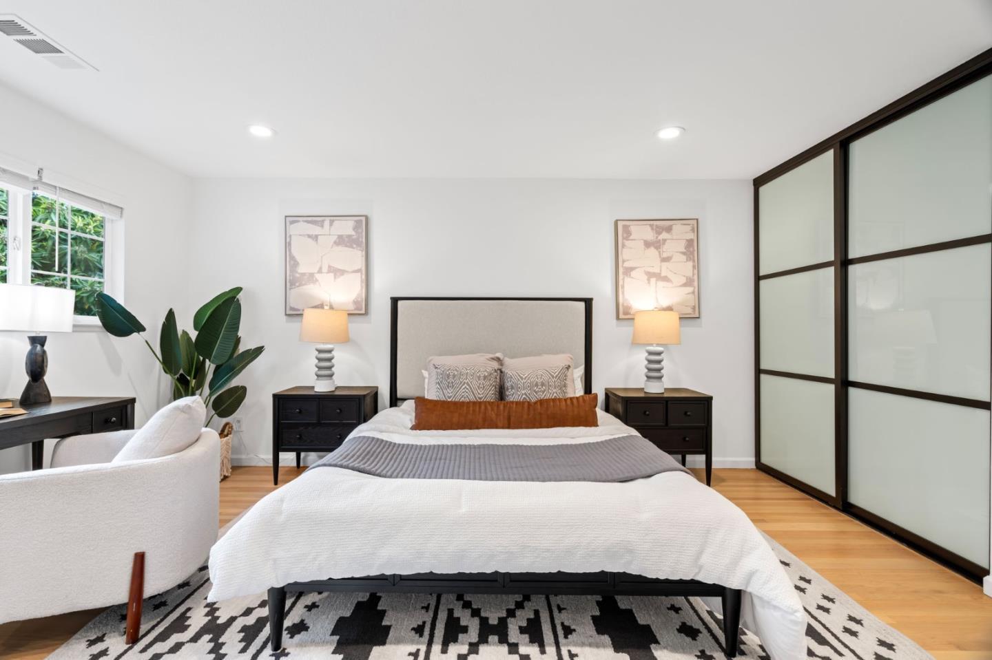 Detail Gallery Image 27 of 47 For 1002 Oaktree Dr, San Jose,  CA 95129 - 3 Beds | 2 Baths