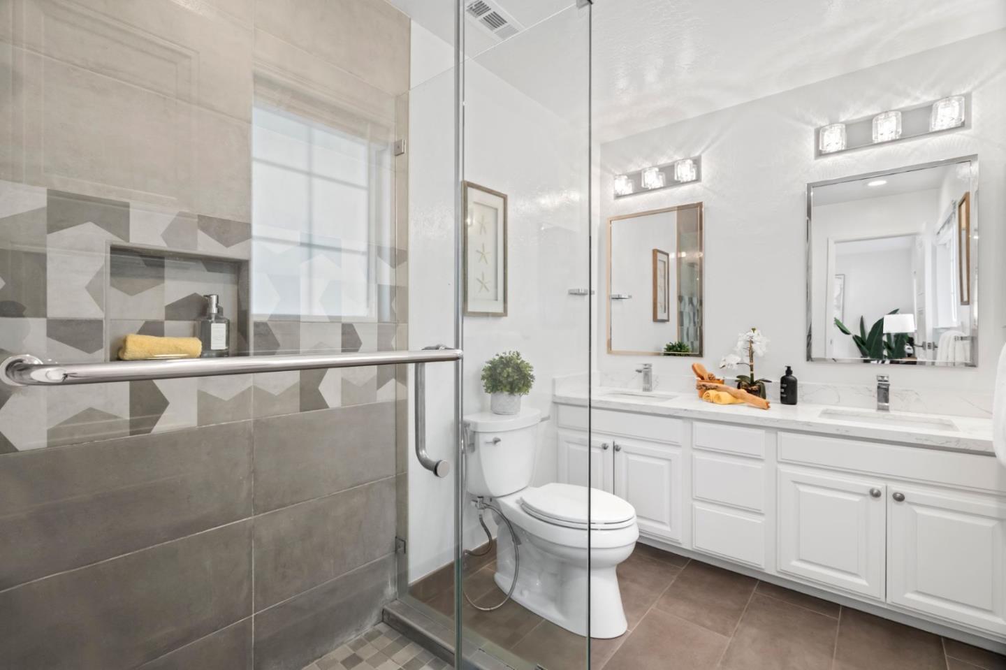 Detail Gallery Image 30 of 47 For 1002 Oaktree Dr, San Jose,  CA 95129 - 3 Beds | 2 Baths